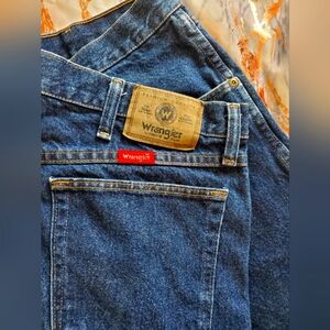 MEN'S Wrangler Jean / Used, in excellent condition.  Size 38X29